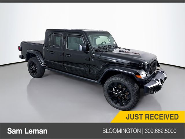 2025 Jeep Gladiator Nighthawk's photo