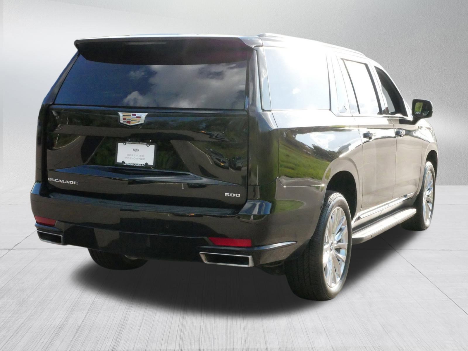 2023 Cadillac Escalade ESV Premium Luxury photo 4