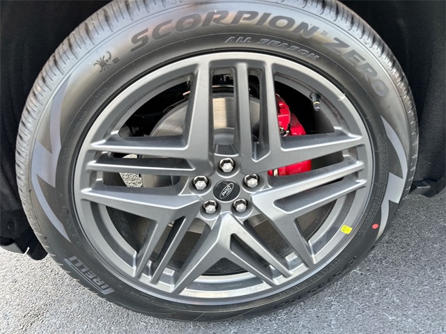 2026 Ford Explorer ST-Line photo 2