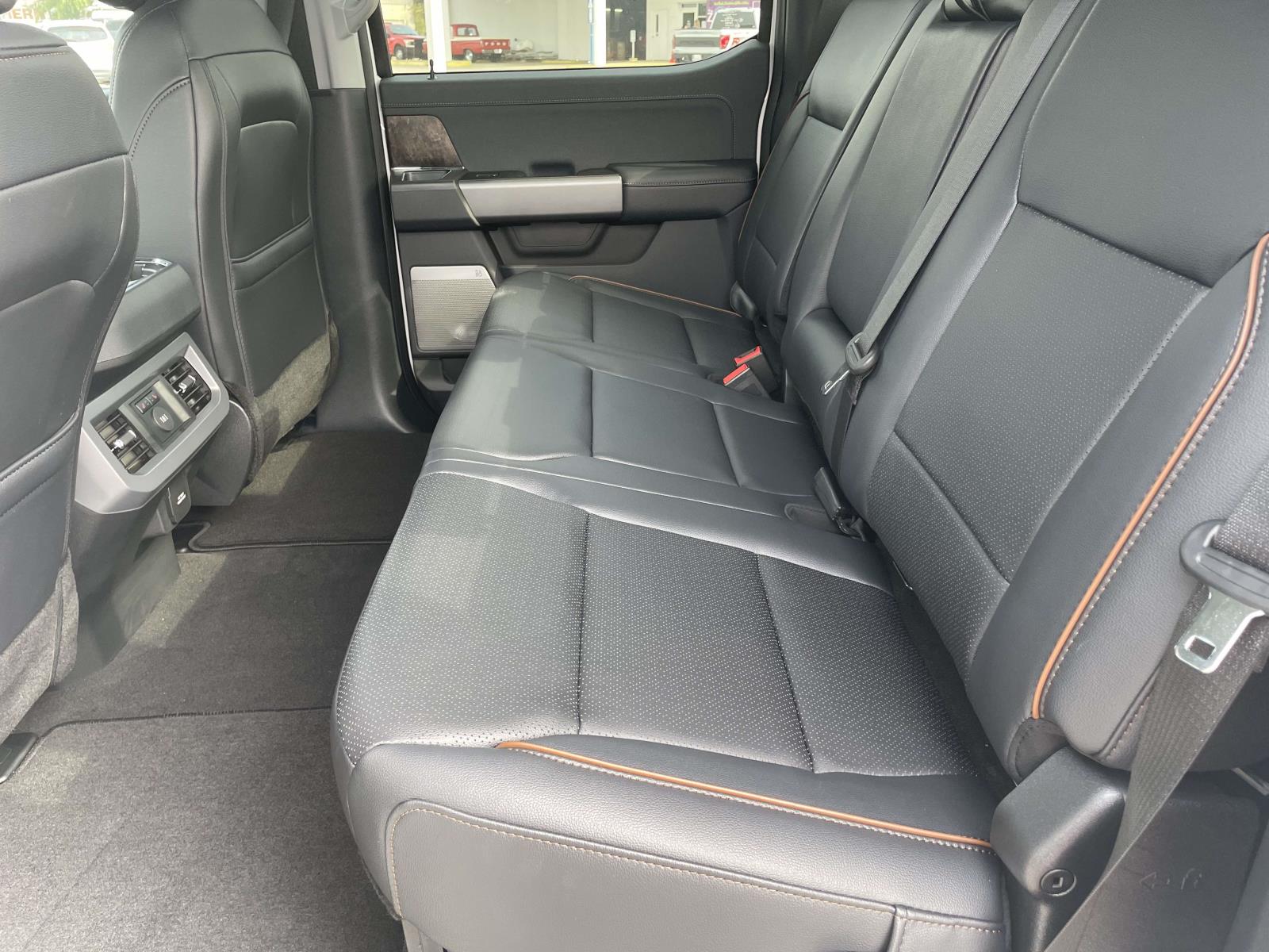 2026 Ford F-350 Lariat photo 11