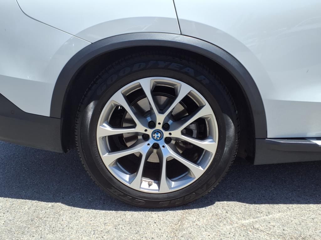 2023 Bmw X5 xDrive45e photo 4