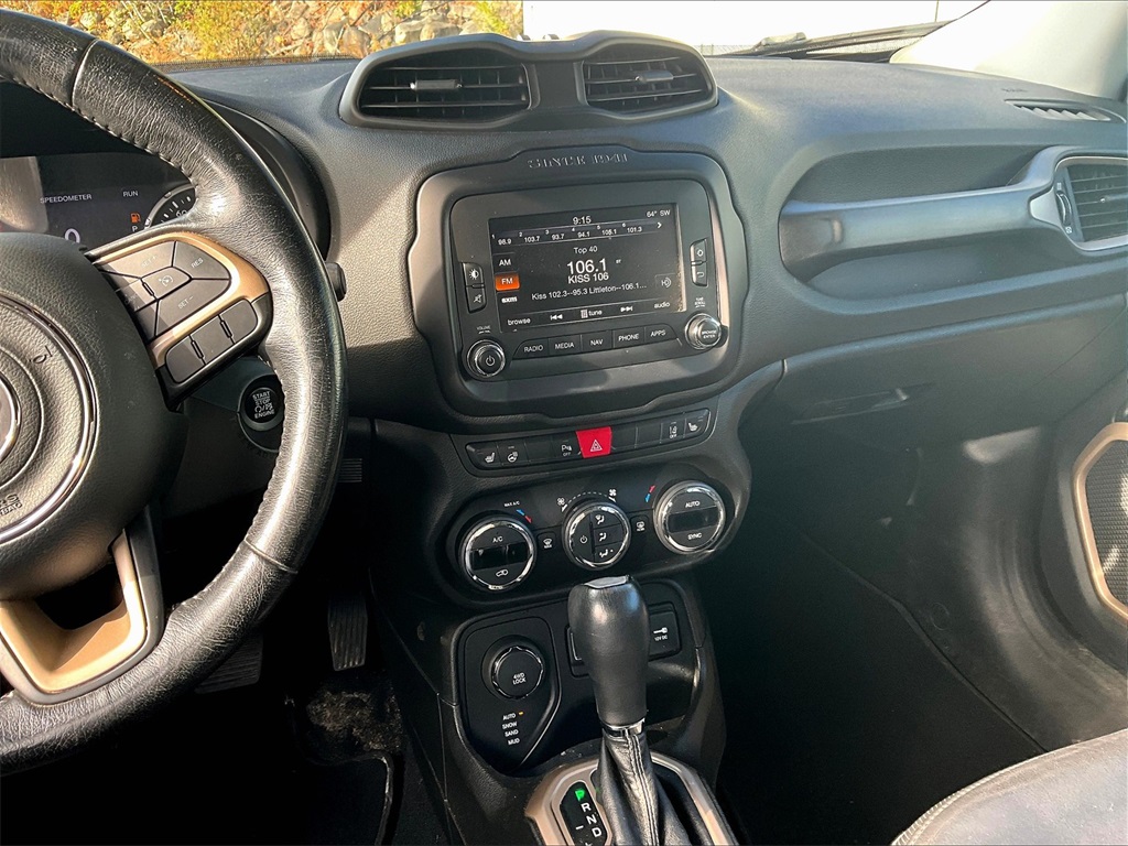 2017 Jeep Renegade Limited photo 16