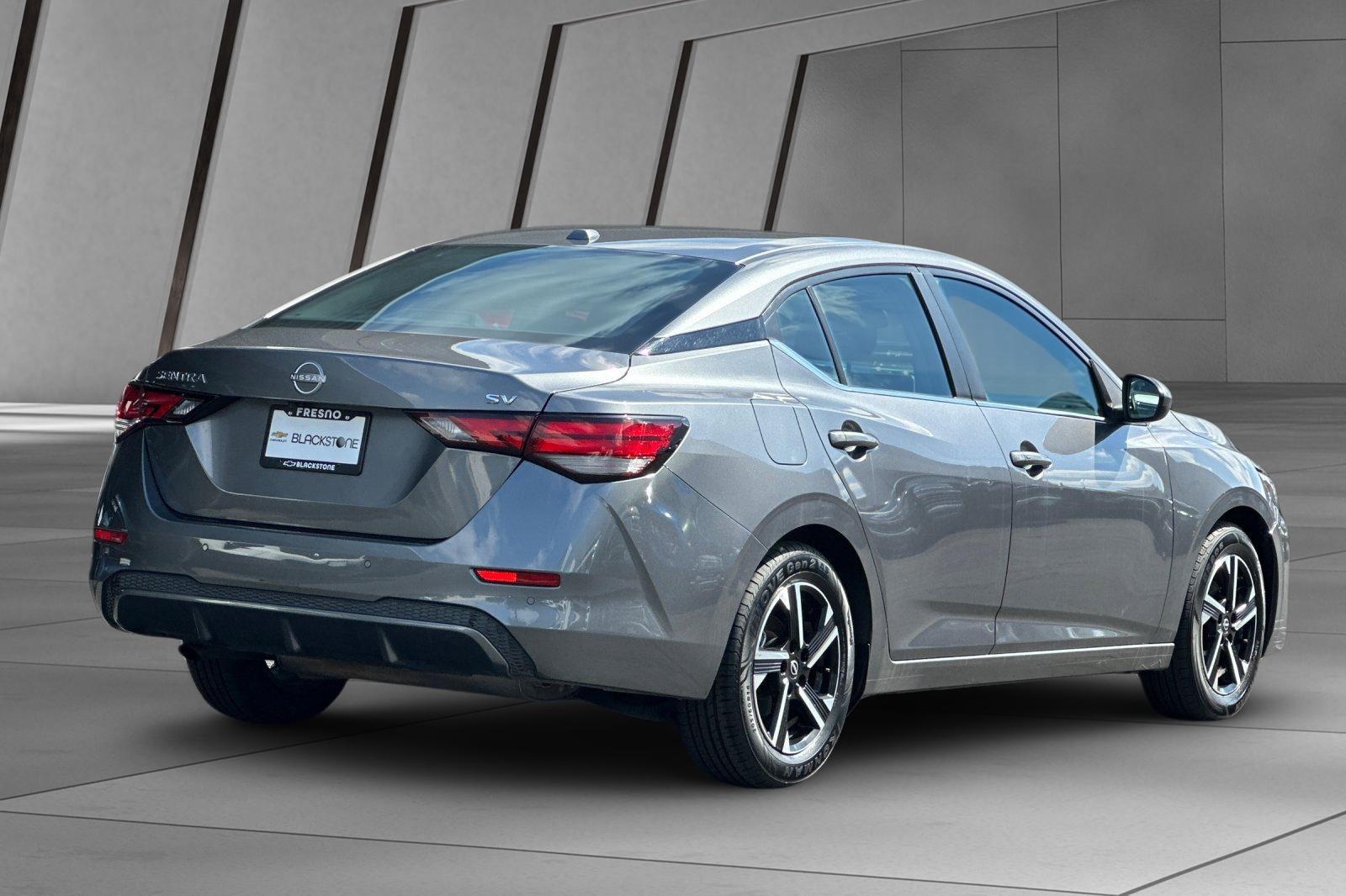 2024 Nissan Sentra SV photo 3