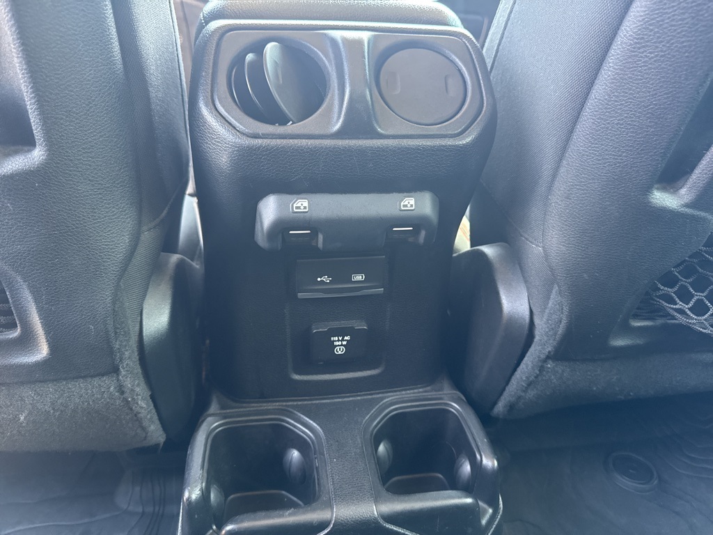 2020 Jeep Wrangler Unlimited Rubicon photo 22