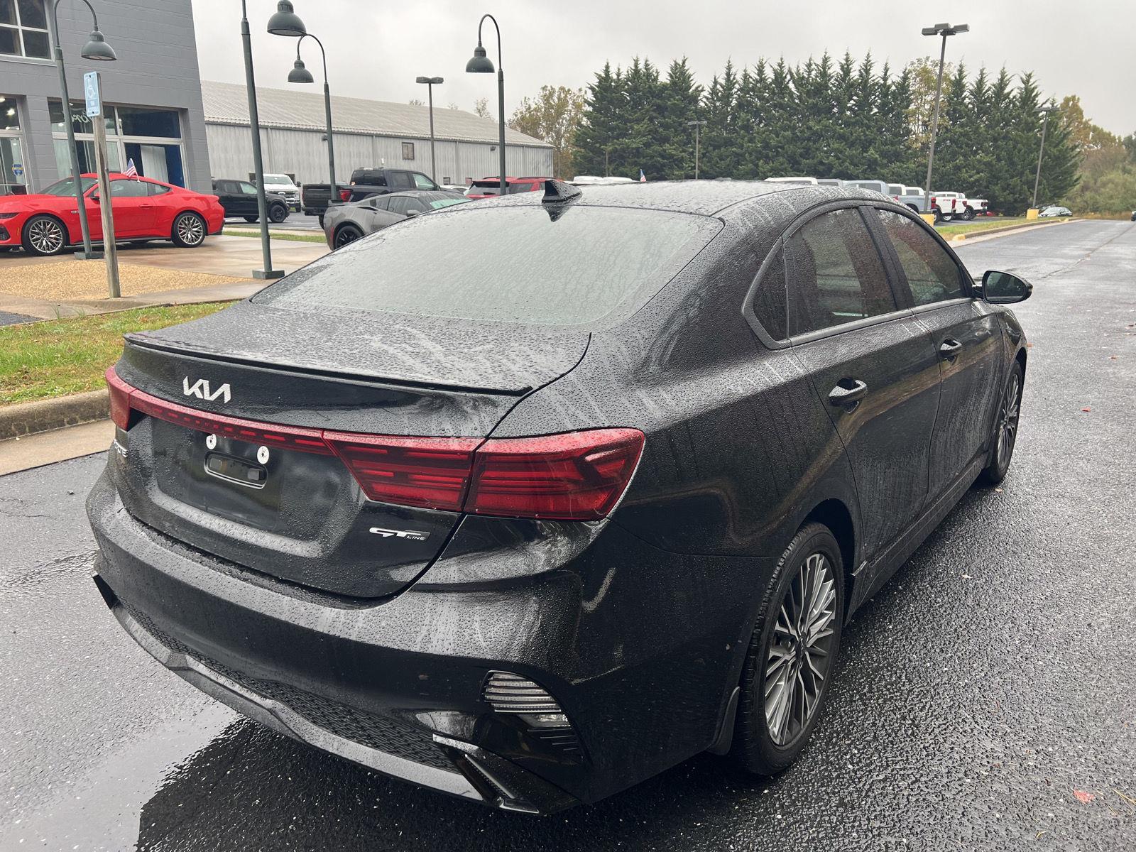 2024 Kia Forte GT-Line photo 3