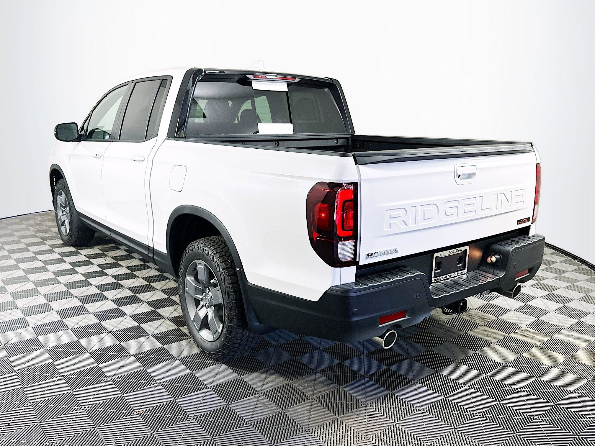 2025 Honda Ridgeline TrailSport photo 4