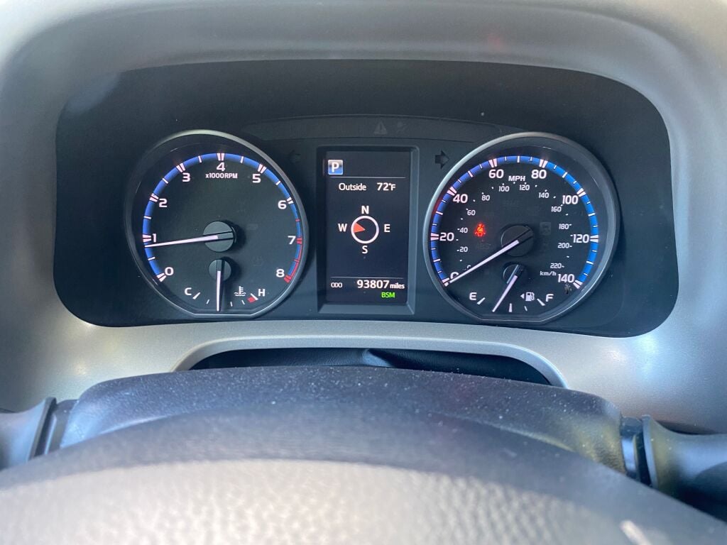 2018 Toyota RAV4 XLE photo 12