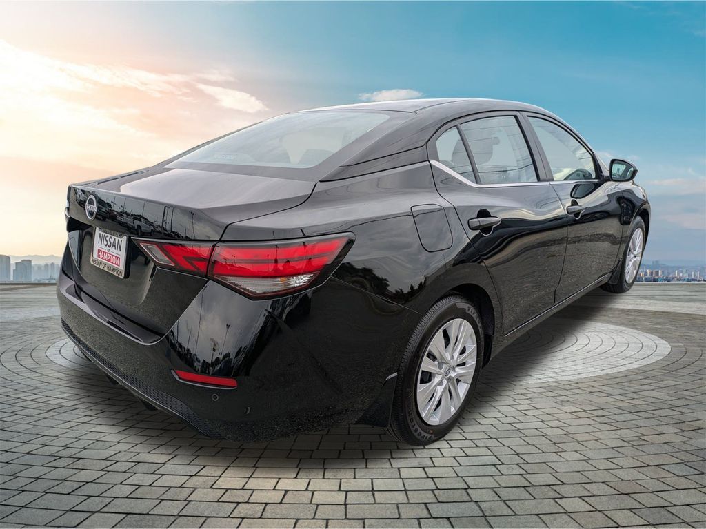2025 Nissan Sentra S photo 3