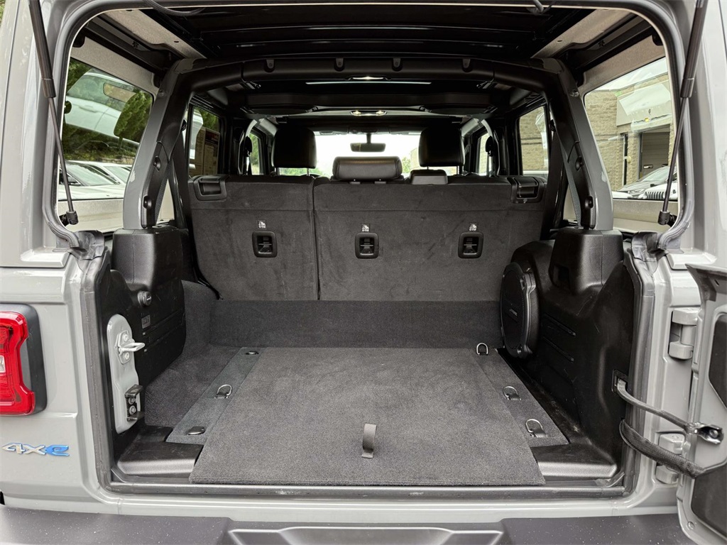 2023 Jeep Wrangler Sahara 4xe photo 28