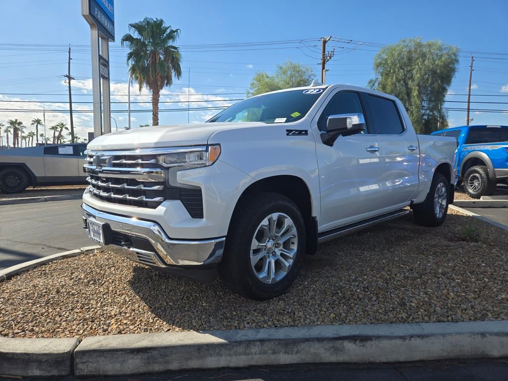 2023 Chevrolet Silverado 1500 LTZ photo 2