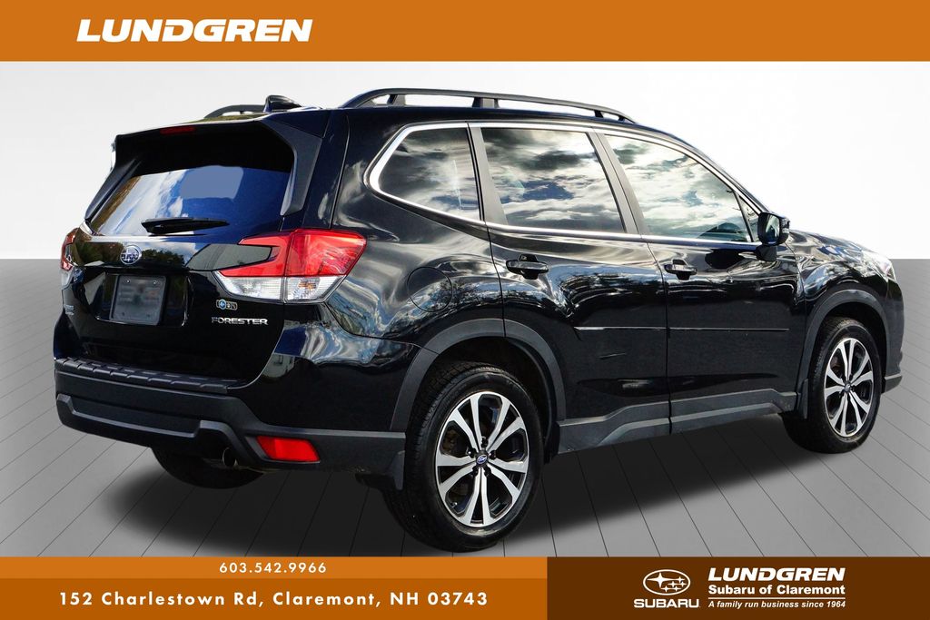 2023 Subaru Forester Limited photo 2