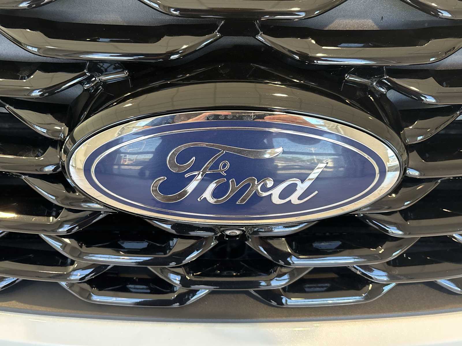 2022 Ford Explorer ST-Line photo 28