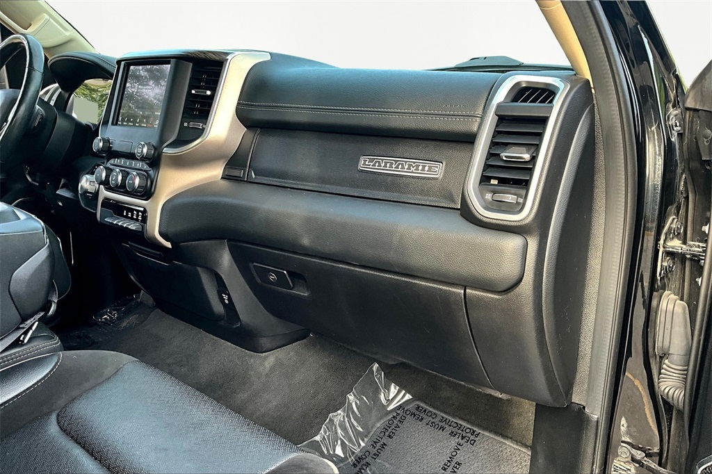 2020 Ram 1500 Laramie photo 17