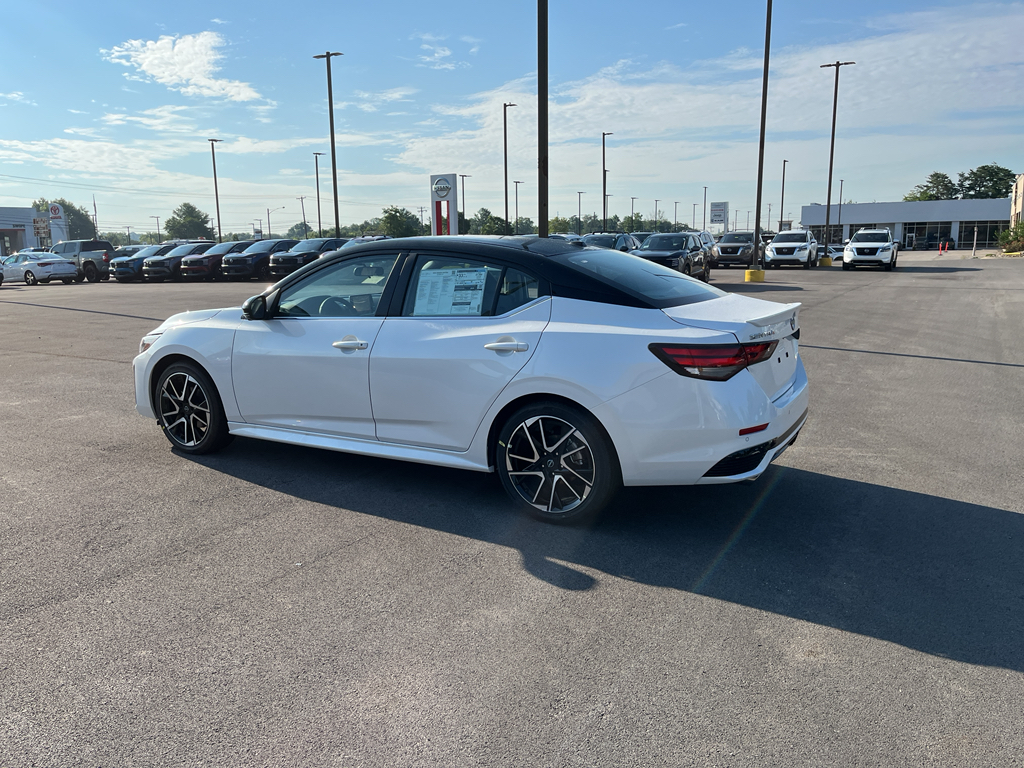 2025 Nissan Sentra SR photo 4