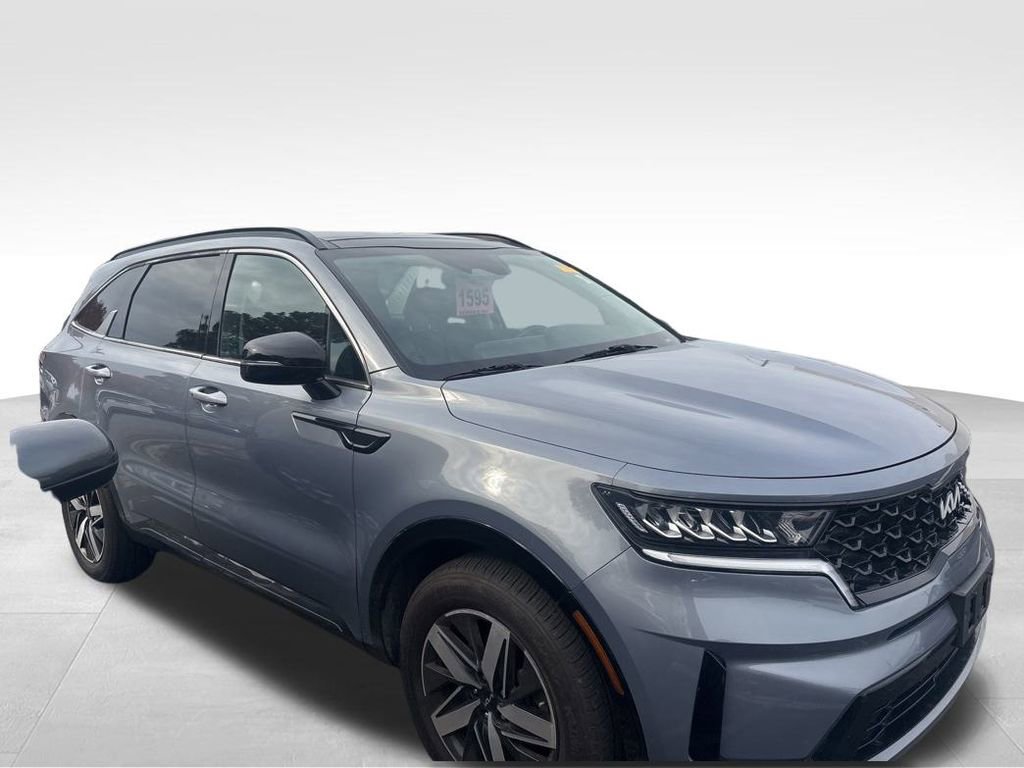 2022 Kia Sorento S photo 3