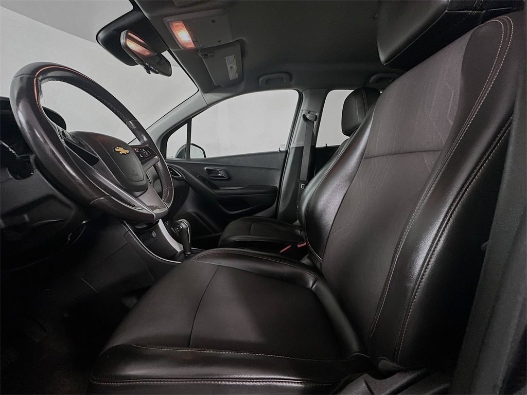 2022 Chevrolet Trax LT photo 11