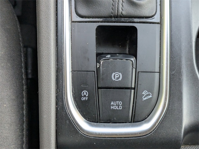 2020 Hyundai Santa Fe SE photo 20