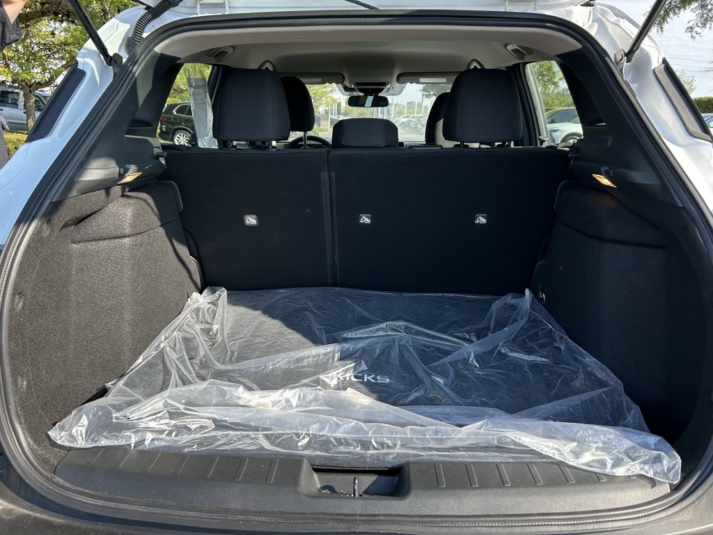 2025 Nissan Kicks S photo 24