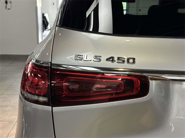 2022 Mercedes Benz GLS 450 4MATIC photo 11