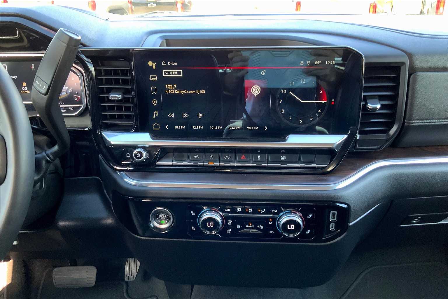 2024 Gmc Sierra 1500 SLT photo 6