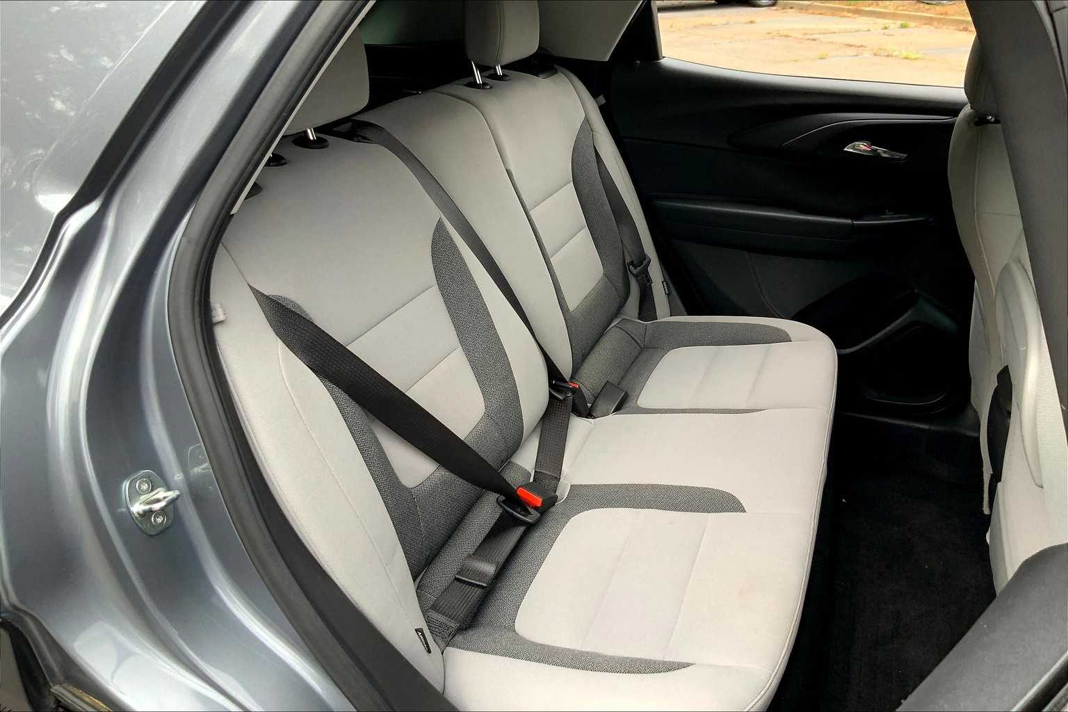 2021 Chevrolet Trailblazer LS photo 17