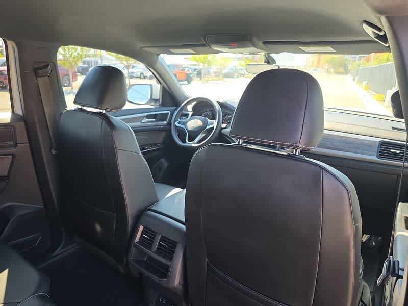 2021 Volkswagen Atlas Cross Sport V6 SE Technology photo 16