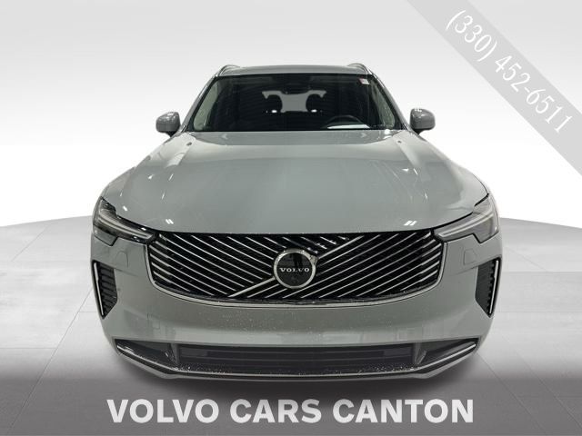 2026 Volvo XC90 Plus's photo