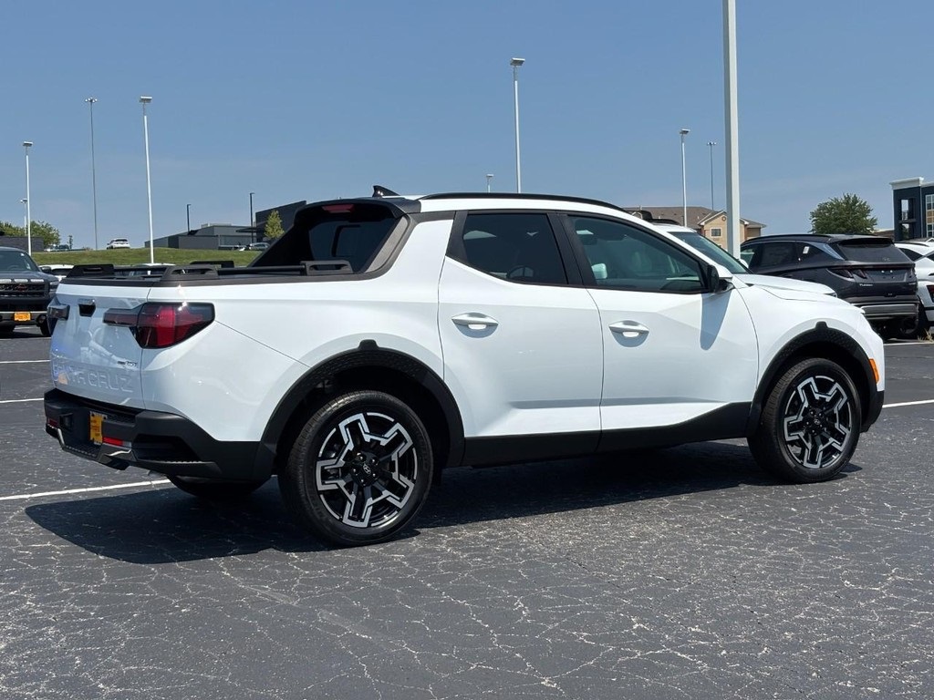 2026 Hyundai Santa Cruz Limited photo 3