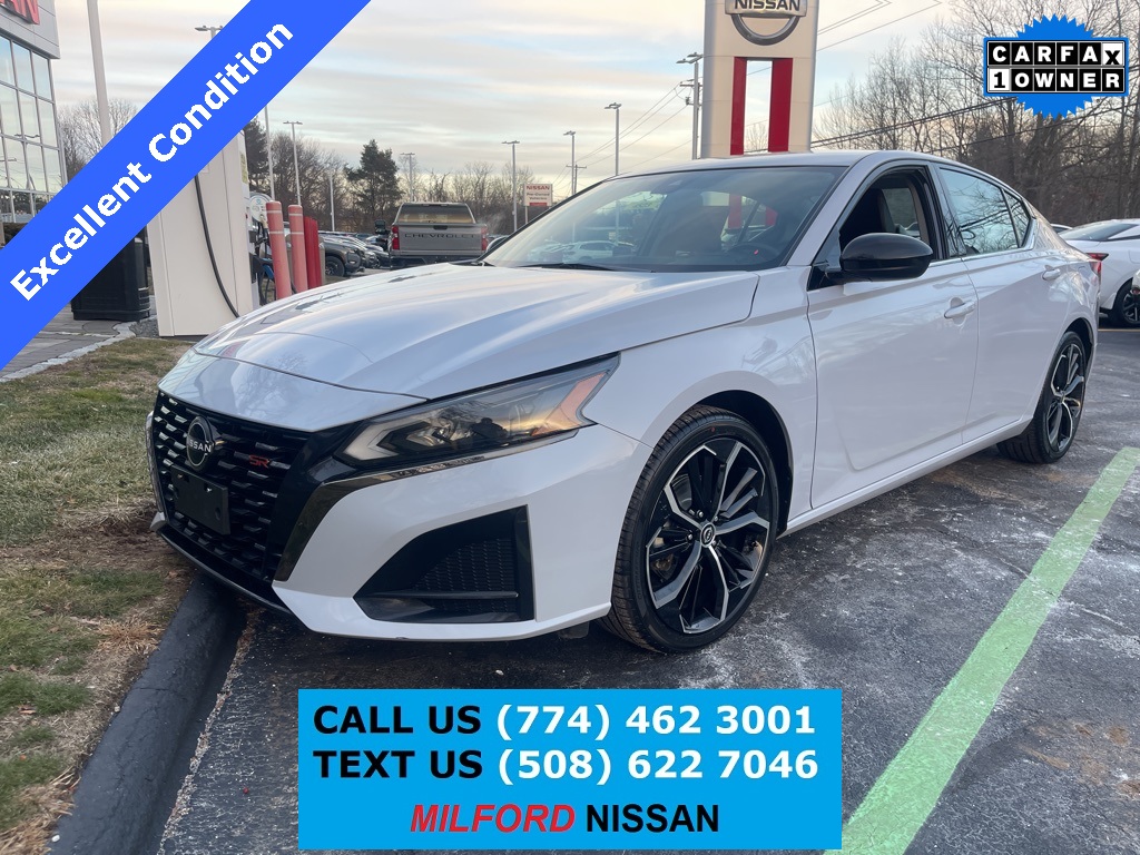 2023 Nissan Altima SR's photo