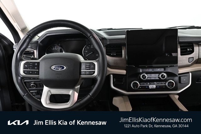 2023 Ford Expedition Limited photo 2