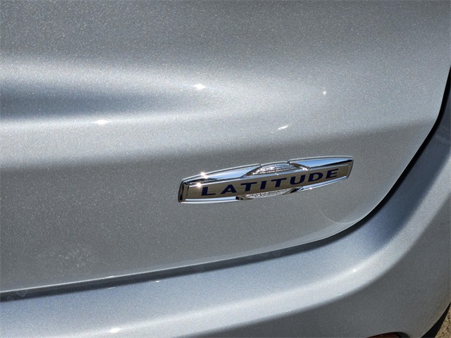 2025 Jeep Compass North Edition Latitude photo 5
