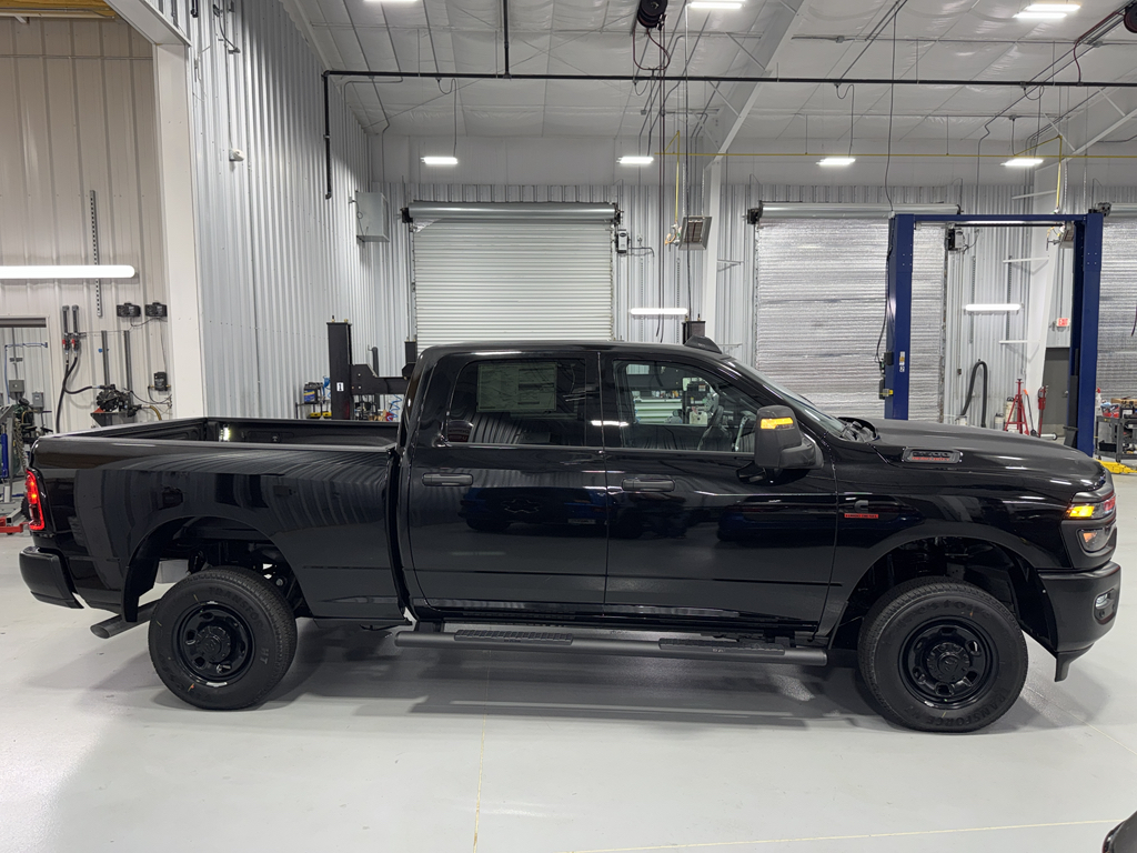 2025 Ram 2500 Tradesman photo 9