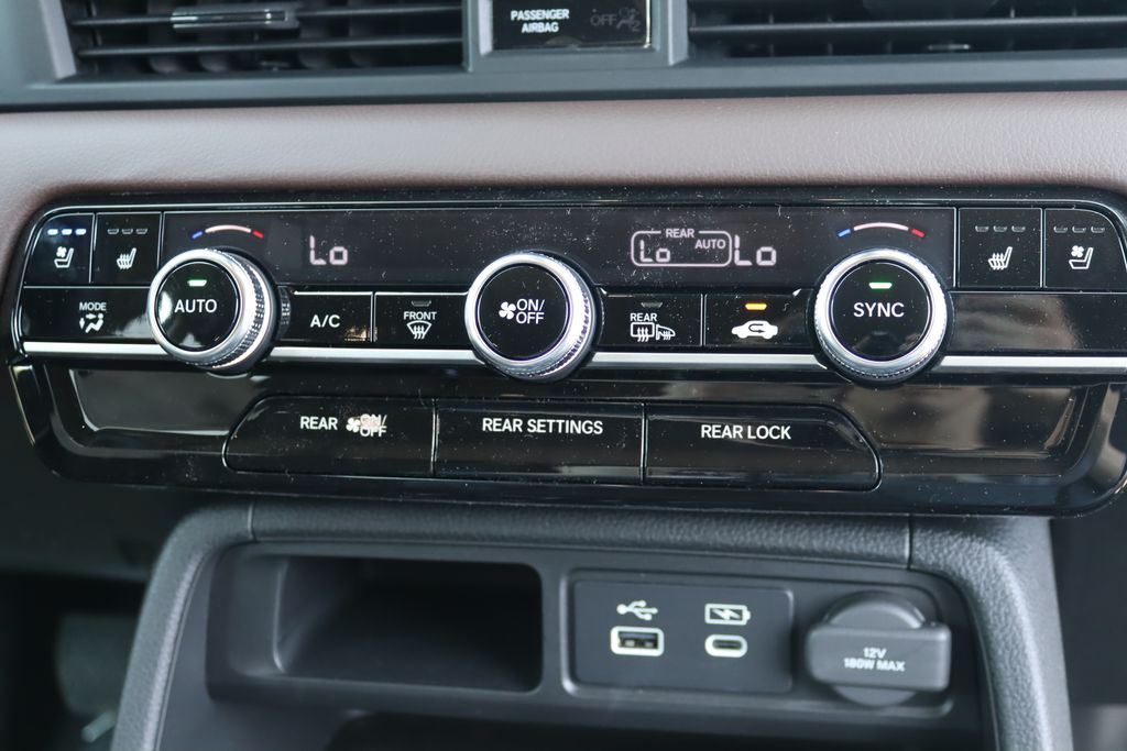 2025 Honda Pilot Elite photo 25