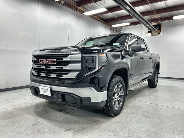 2026 GMC Sierra 1500 SLE's photo