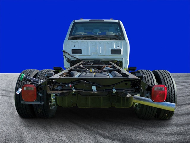 2026 Ford F-550 photo 4