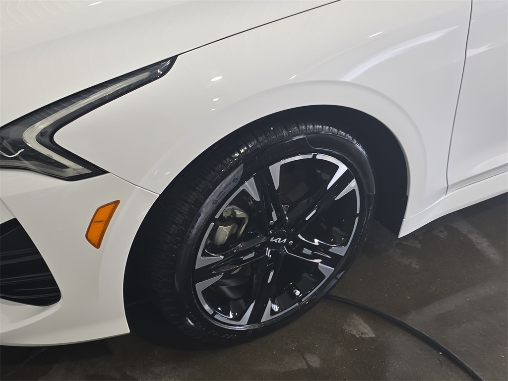 2024 Kia K5 GT-Line photo 15