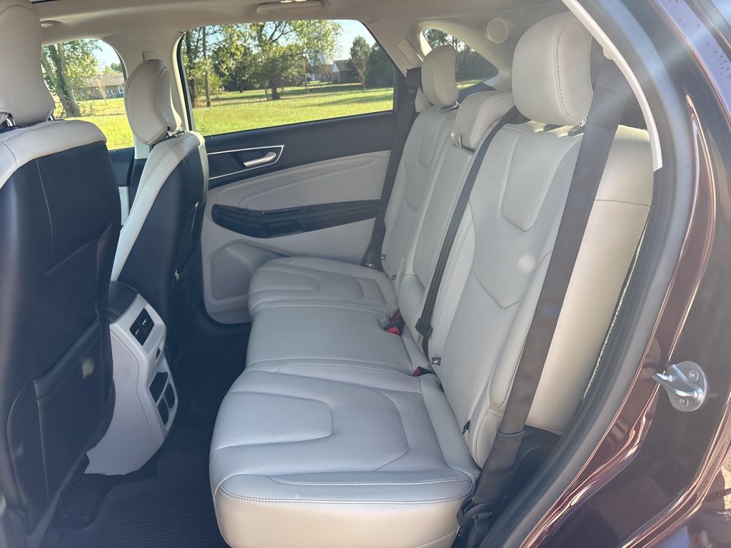 2018 Ford Edge Titanium photo 27