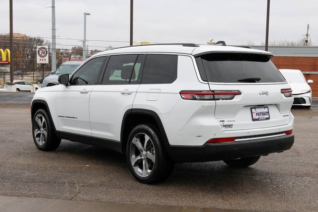2023 Jeep Grand Cherokee Limited photo 4
