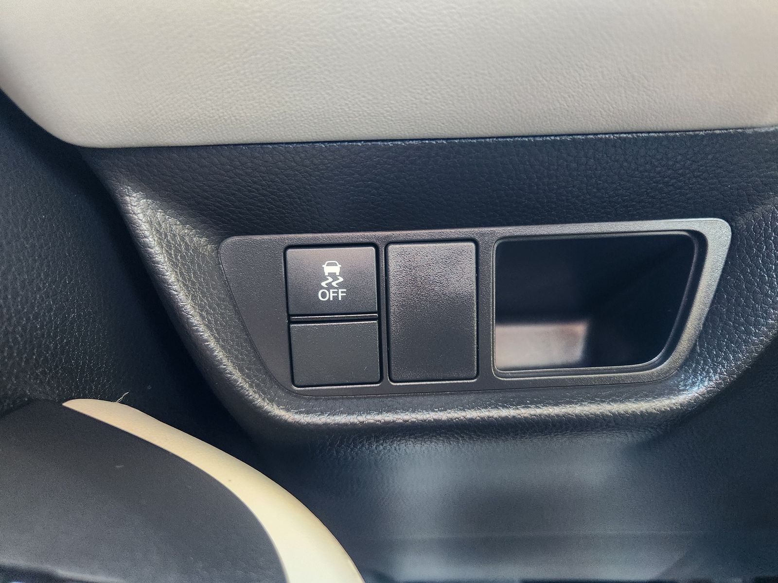 2023 Honda HR-V LX photo 26