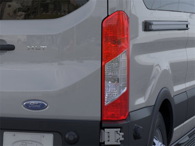 2025 Ford Transit photo 18
