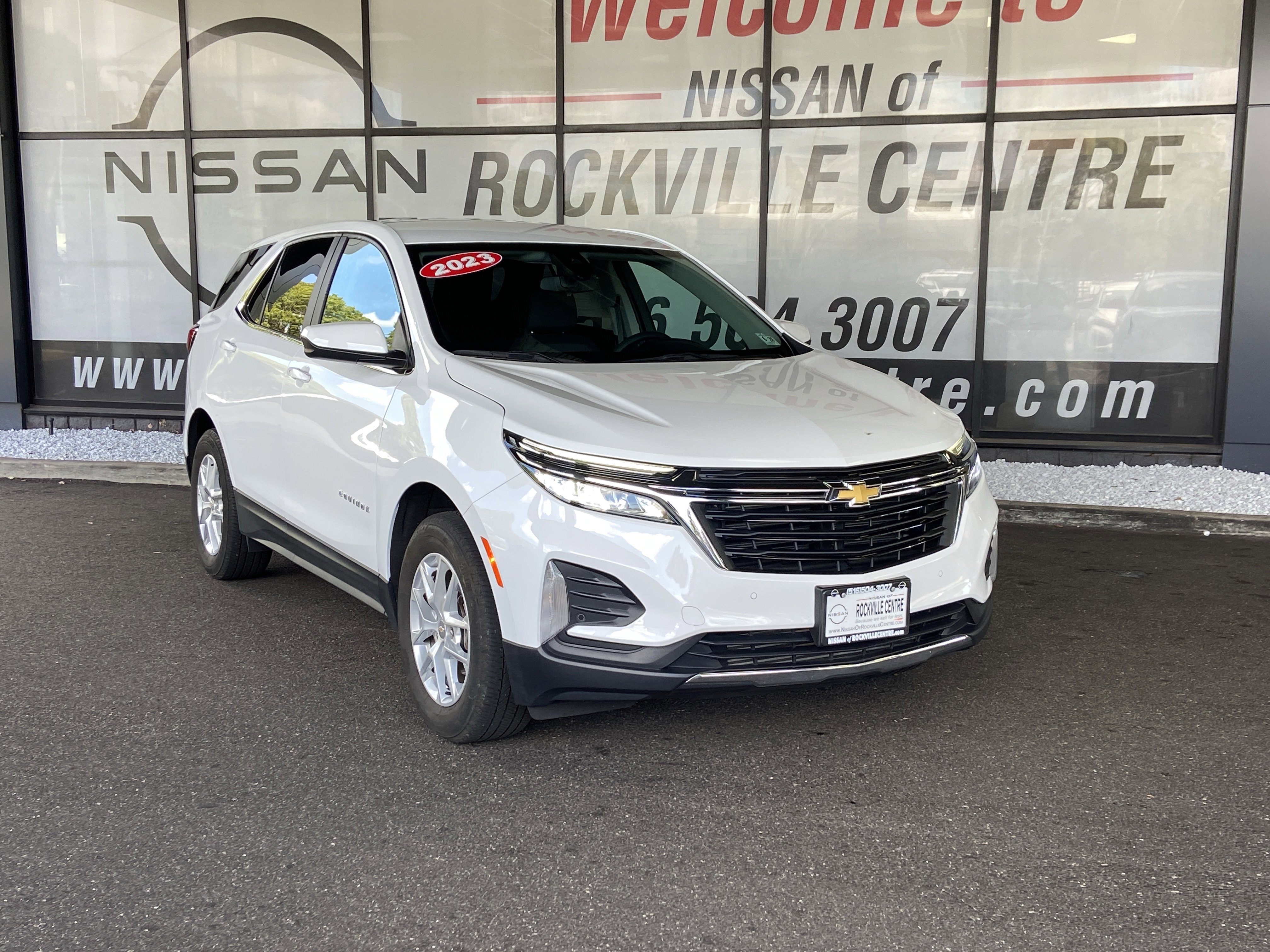 Used 2023 Chevrolet Equinox LT with VIN 3GNAXUEGXPS218728 for sale in Rockville Centre, NY