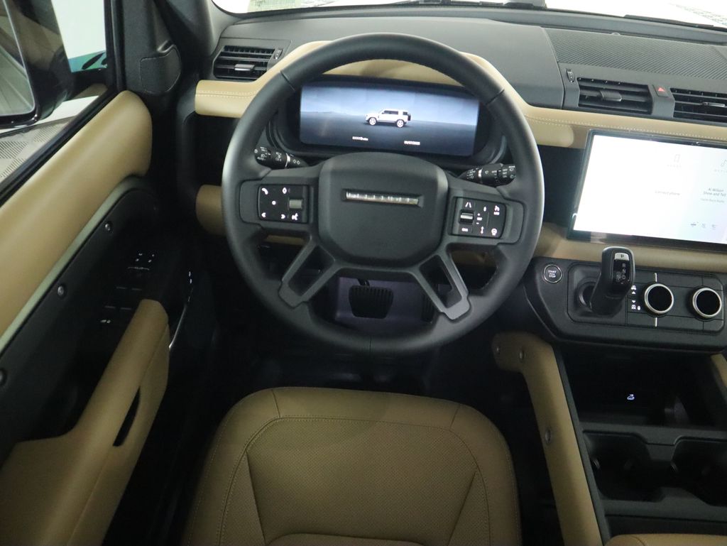 2025 Land Rover Defender 110 S photo 11