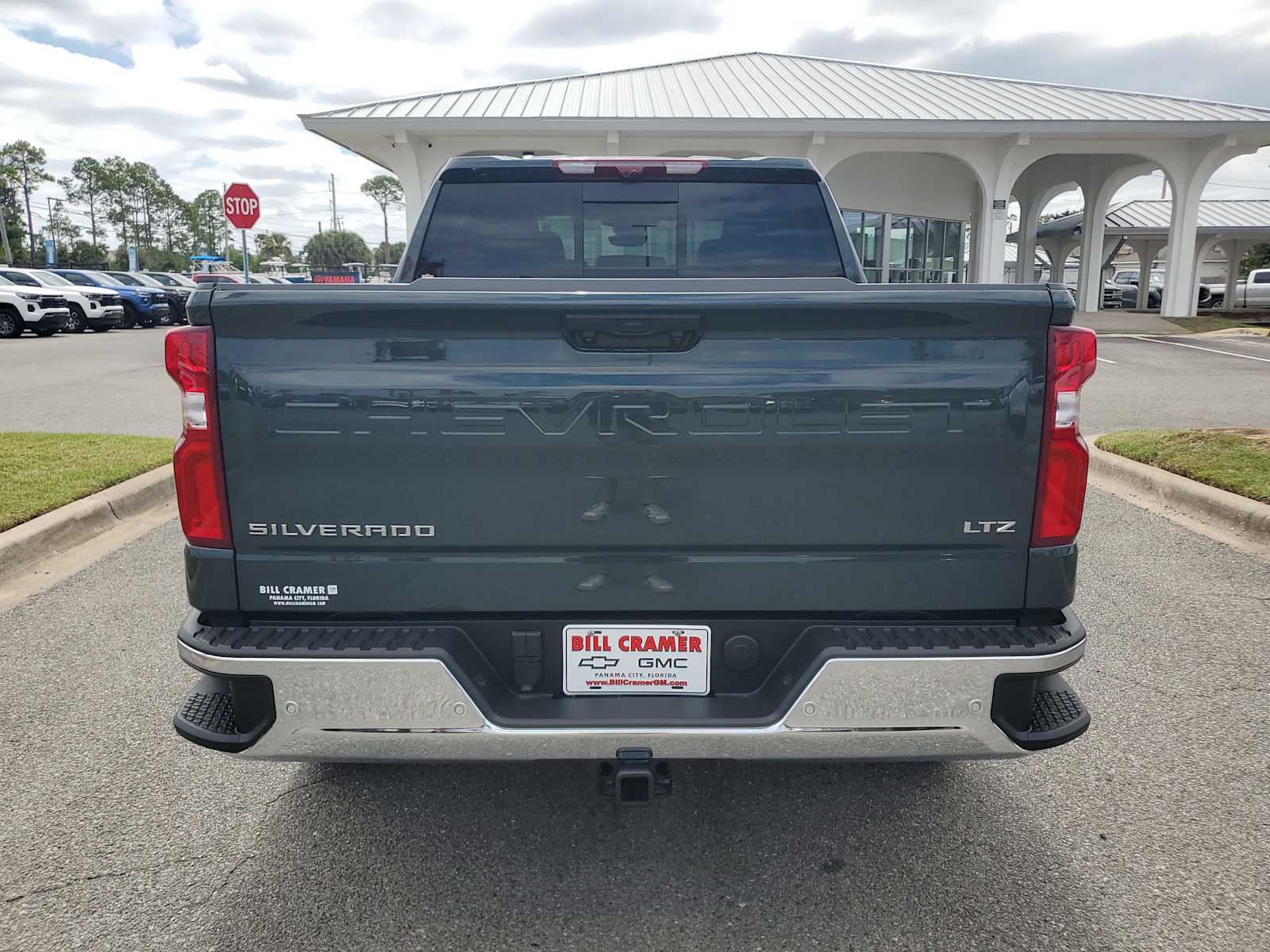 2025 Chevrolet Silverado 1500 LTZ photo 4