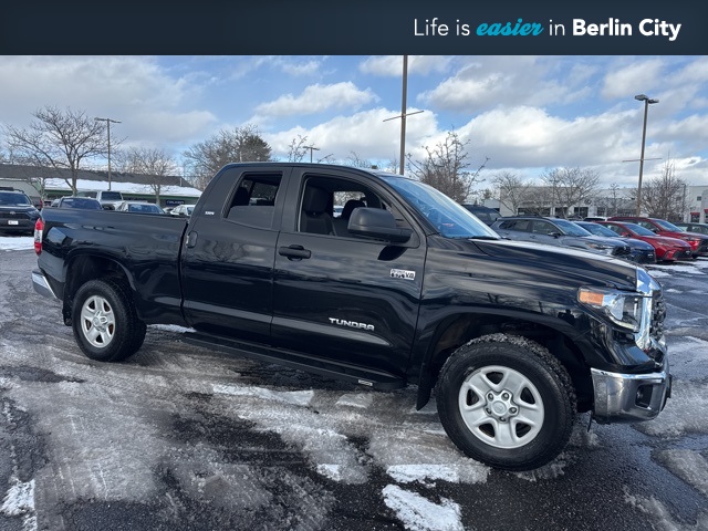 2021 Toyota Tundra SR5's photo