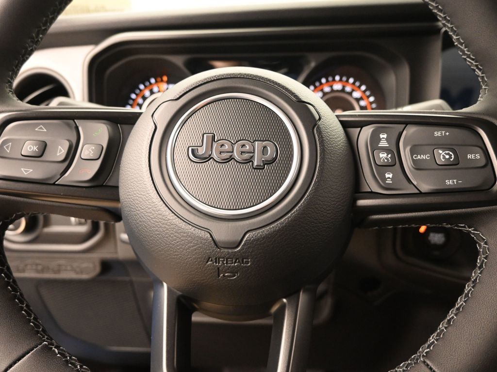 2025 Jeep Gladiator Willys photo 12