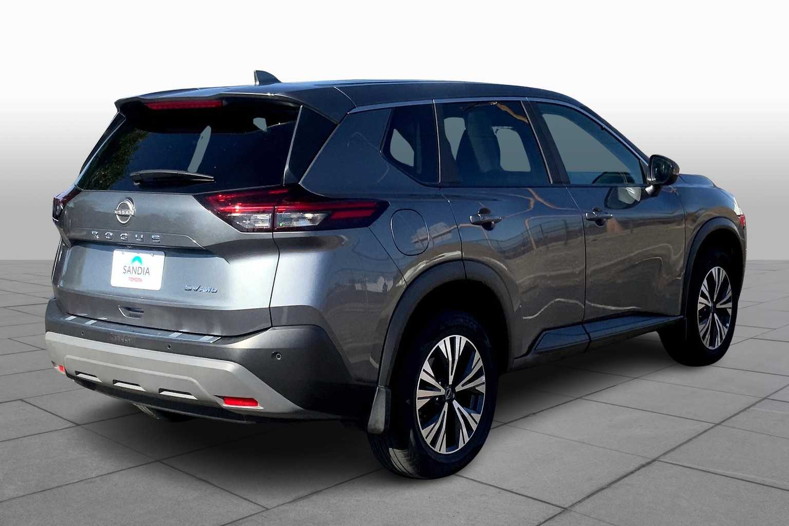 2023 Nissan Rogue SV photo 11