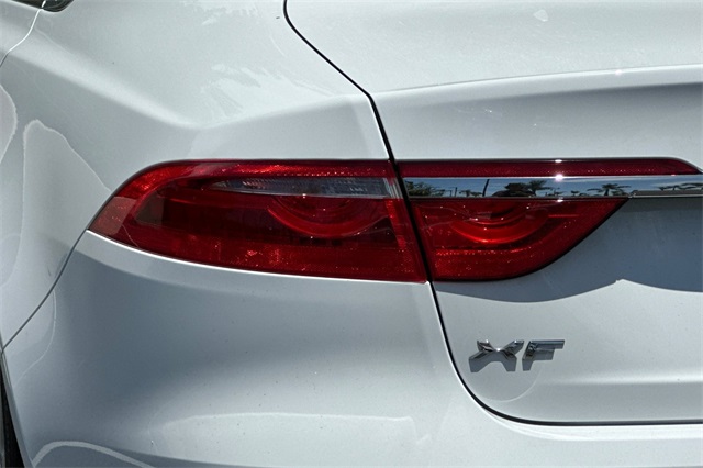 2020 Jaguar XF 25t Prestige photo 22