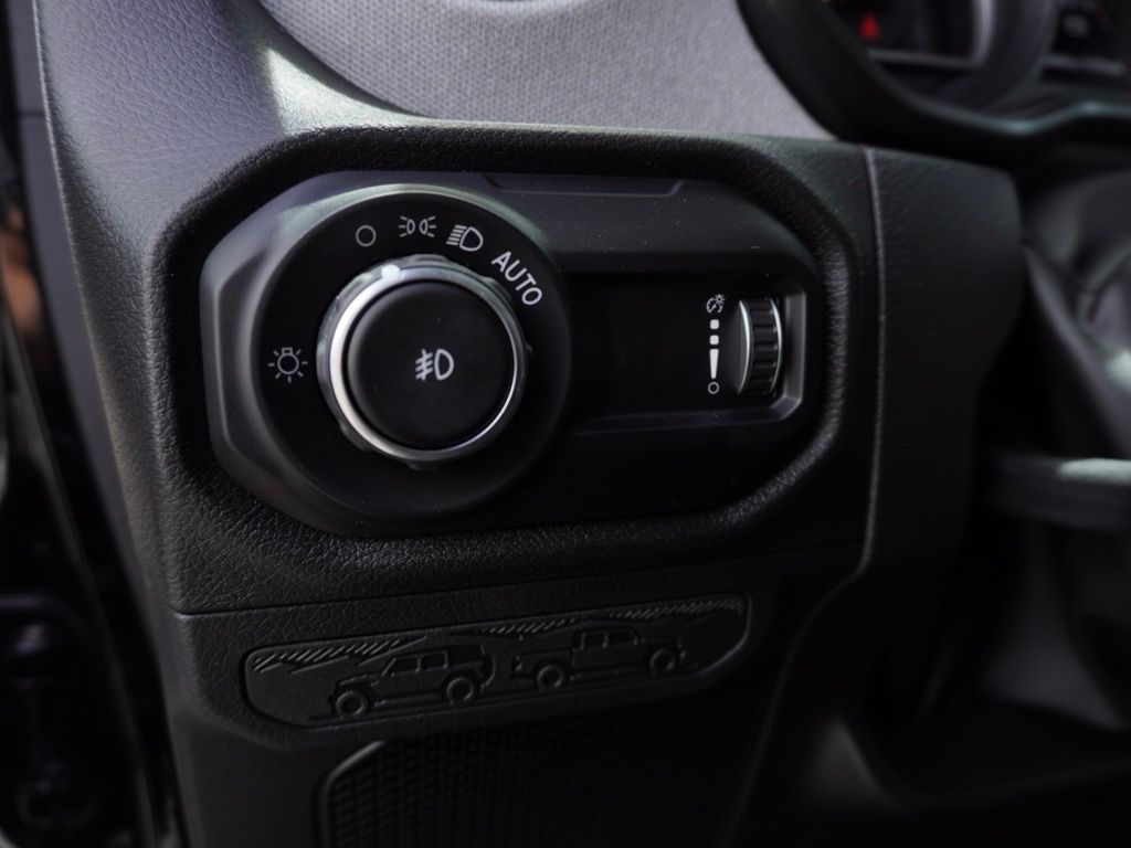 New 2024 Black Clear-Coat Exterior Paint Jeep 4-Door Sport S image 12