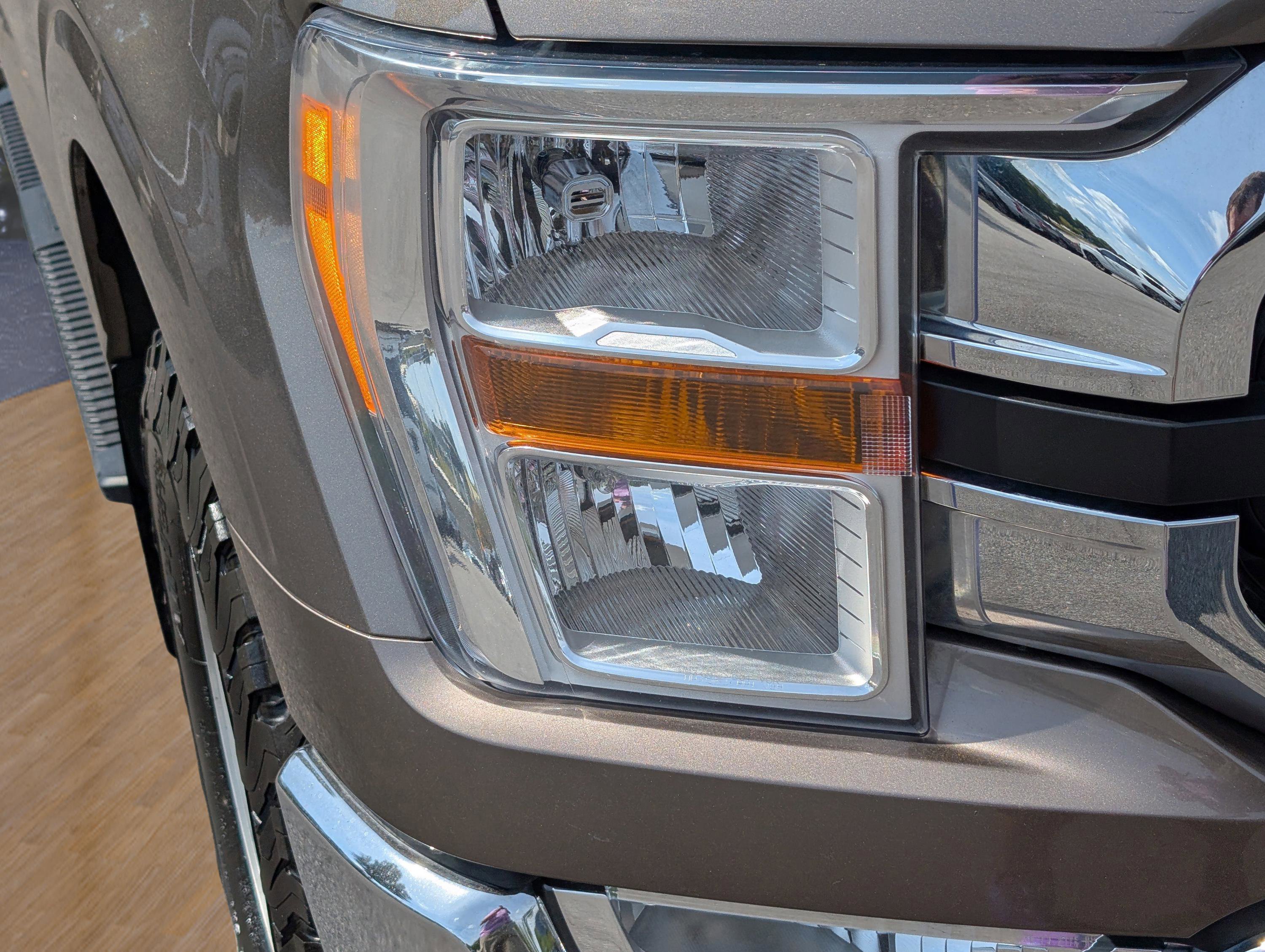 2022 Ford F-150 XLT photo 3