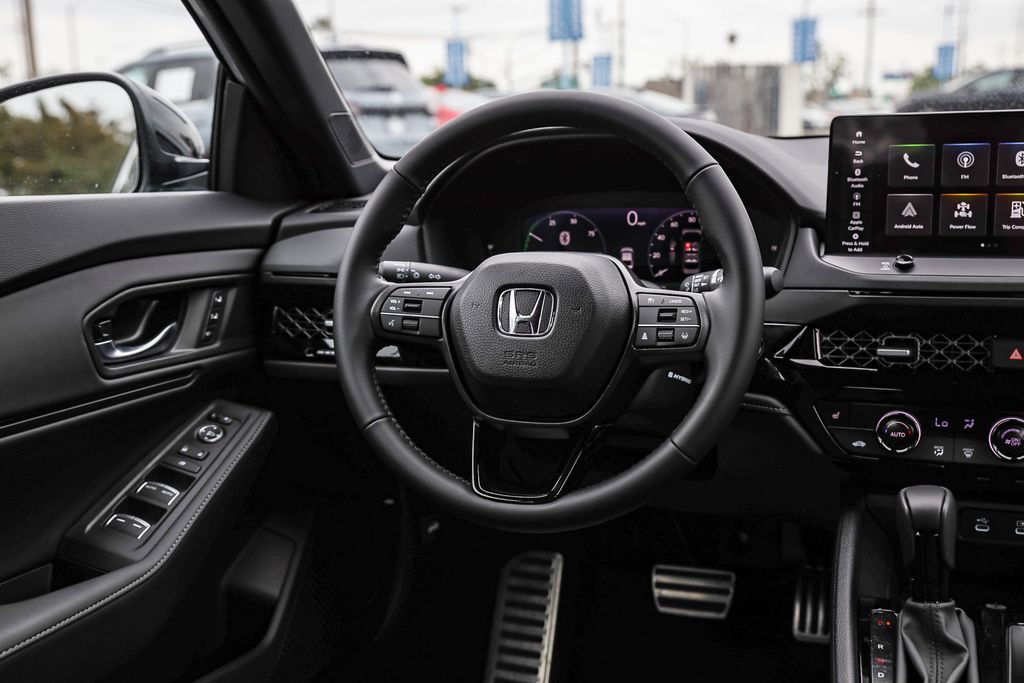 2025 Honda Accord Hybrid Sport-L photo 17